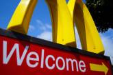 Сотрудника McDonald's посадили за плевок в гамбургер полицейского
