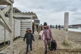 Одесский пляж, у которого затонул танкер, стал местом паломничества. ФОТО