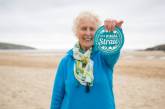 70-летняя британка спасает побережье от пластикового мусора. ФОТО