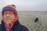 Британец с собаками нашли скелет ихтиозавра на пляже в Британии. ФОТО