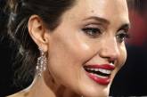 Анджелина Джоли неожиданно призналась, что у нее есть комплексы