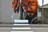 Итальянский стрит-арт художник вписывает 3D-картины в уличную среду. ФОТО