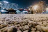 В Днепре начался снегопад: как выглядит заснеженный город ночью. ФОТО
