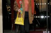 Белла Хадид удивила нарядом на Неделе моды в Париже. ФОТО