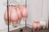 Дизайнеры выпустили накладные ягодицы Ким Кардашьян — это шорты с весом почти 3 кг. ФОТО