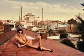 Скандально известной модели Playboy грозит тюрьма за обнаженное фото в турецкой мечети. ФОТО