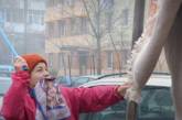 В Молдове хотят ввести штраф за выбивание ковров во дворах