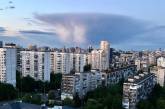 В небе над Киевом видели необычное явление. ФОТО