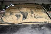 Рисунки на грязных автомобилях как произведения искусства. ФОТО