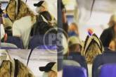 Девушка в самолете использовала трусы в качестве защитной маски. ФОТО