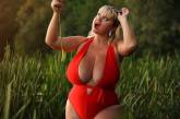 Украинка с 15 размером груди удивила новым фото в купальнике. ФОТО
