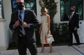 Мелания Трамп в платье за $4 500 и с сумочкой за $17 000 отправилась на выборы. ФОТО