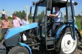 ХТЗ представил в Сорочинцах новый трактор с двигателем водяного охлаждения