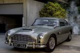 Копию автомобиля Джеймса Бонда Aston Martin DB5 продали на аукционе. ФОТО