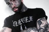 Татуировщик Филипп Ройер, превративший себя в гламурного вампира. ФОТО