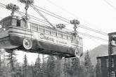 Трамвай-подъемник на горнолыжном курорте из 50-х годов. ФОТО