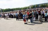 Кременчугские школьники оригинально поздравили ветеранов с Днем Победы