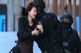 В Сиднее террорист, захвативший кафе с посетителями, озвучил свои требования