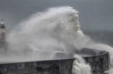 На севере Англии во время шторма запечатлели «лицо» Посейдона (ВИДЕО)