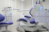 Ассистентка дантиста в США вырвала у пациента 13 зубов вместо одного 