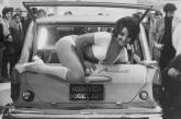 Сексуальная реклама автомобиля Москвич-427, 1971 год. ФОТО
