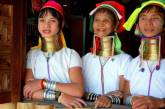 Для чего женщины падаунг в Азии удлиняют себе шеи? (ФОТО)
