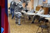 На Камчатке голосовать на выборах в Госдуму пришел "пират Дейви Джонс" (ВИДЕО)