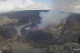 На Гавайях извергается один из крупнейших вулканов (ВИДЕО)