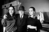Чарли Чаплин с дочерьми Жозефиной и Викторией, 1966 г. ФОТО