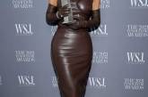 Ким Кардашян обтянула фигуру кожаным платьем от Fendi (ФОТО)