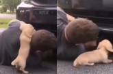 «Умничка»: Щенок помогал хозяину ремонтировать автомобиль (ФОТО, ВИДЕО) 