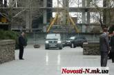 Янукович въехал в Николаев в кортеже из 17 автомобилей
