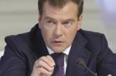 Медведев открыто критикует российскую систему