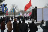 В Николаеве организовали «живую цепь» вокруг памятника Шевченко