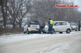 Mercedes Smart ветром выбросило на встречную полосу. ВИДЕО