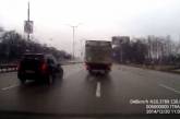 «Айдаровцы» на трассе «подрезают» авто и избивают водителя