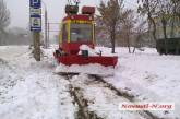 В Николаеве приступили к расчистке трамвайных путей
