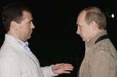 Напоминание кремлевским советникам: Путин нужен Медведеву