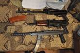 СБУ сообщает о задержании в Николаеве группы торговцев оружием