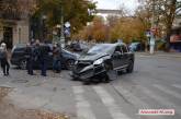 В Николаеве в аварию с «Porsche» попали сразу два «Mitsubishi»