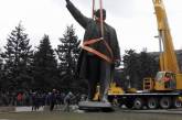 Памятник Ленину в Запорожье «продержался» более 30 часов