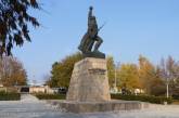 В Баштанке депутаты против сноса памятника и переименования улиц