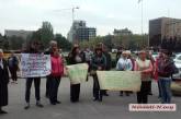 В Николаеве прошли пикеты за ярмарку на Колодезной и против культа личности