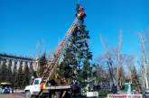 С площади Соборной убирают главную елку города