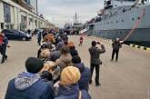 Одесситы выстроились в очередь, чтобы попасть на корабли НАТО