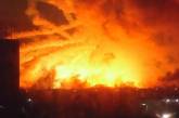 На Харьковщине горят склады с боеприпасами