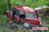 Под Вознесенском «Жигули» слетели с дороги: 1 человек погиб, двое в больнице