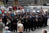 Ветераны МВД и полицейские подрались в центре Киева. ВИДЕО