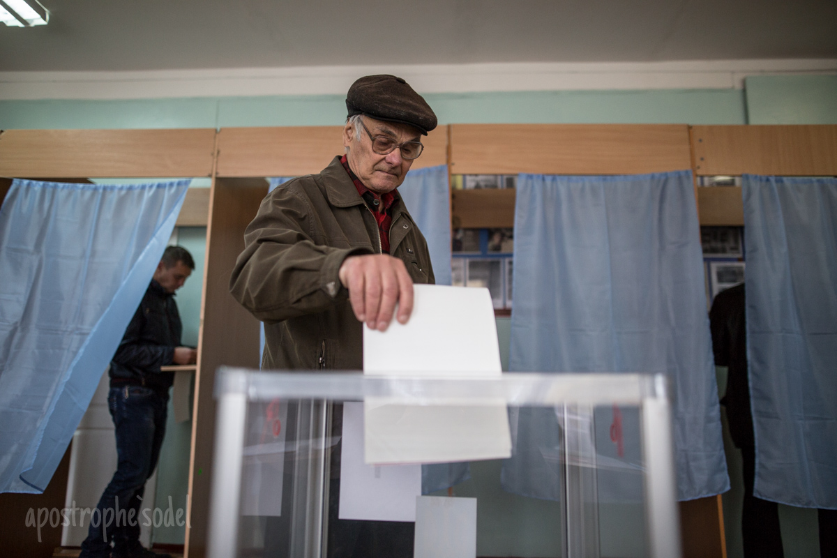 Выборы на Донбассе: у Порошенко просчитывают варианты