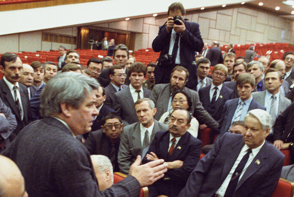 35 лет перестройке: как желание Горбачева сделать СССР лучше разрушило страну
